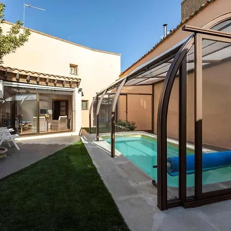 Casa Ernesto. Piscina Climatizada, Porche Y Garaje Nyaraló *