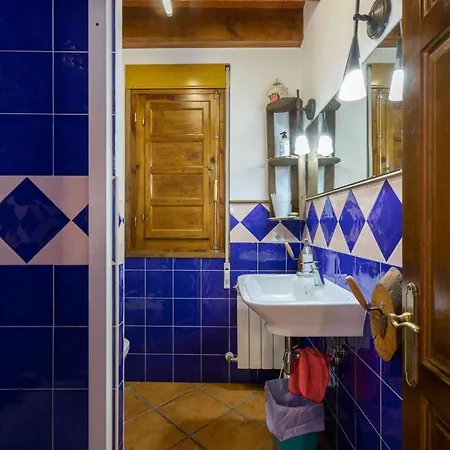 別荘 Casa Ernesto. Piscina Climatizada, Porche Y Garaje