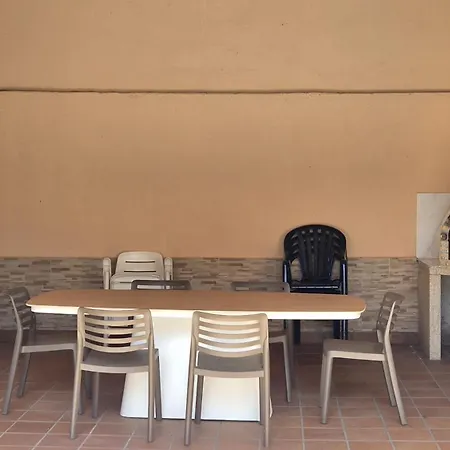 別荘 Casa Ernesto. Piscina Climatizada, Porche Y Garaje