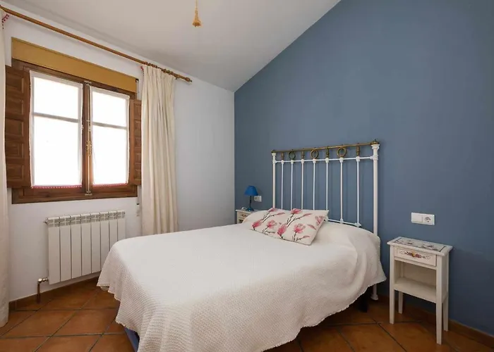 Casa Ernesto Piscina Climatizada, Porche Y Garaje בית נופש זמורה