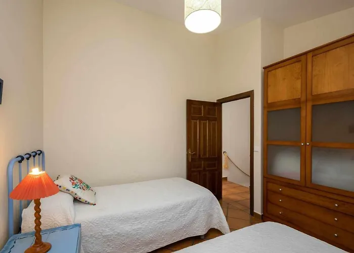 Casa Ernesto Piscina Climatizada, Porche Y Garaje 別荘